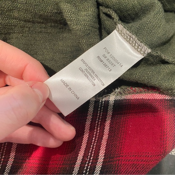 Doe and Rae Pullover Top Medium - Picture 8 of 9